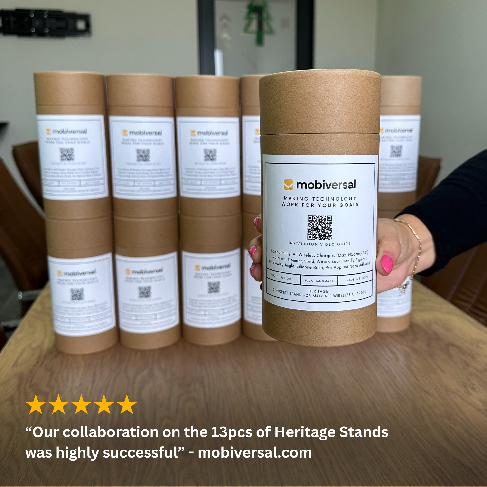 Concrete Wireless Charging Stand for iPhone & Smartphone