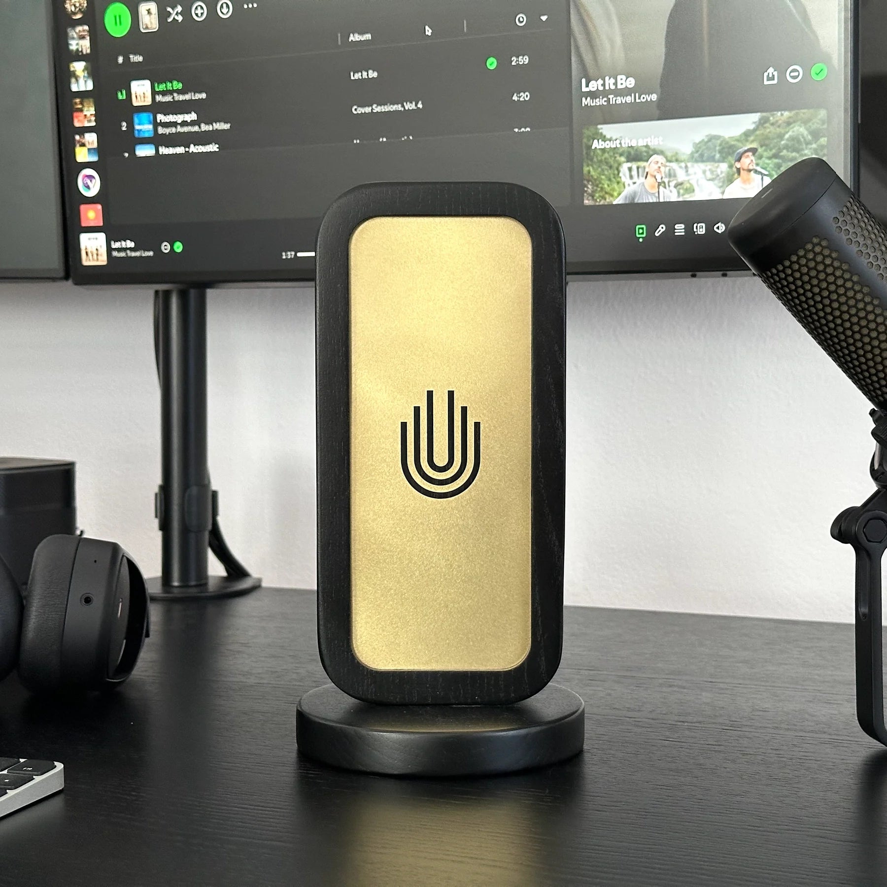 Headphone Stand - Solid Wood With Metal Insert