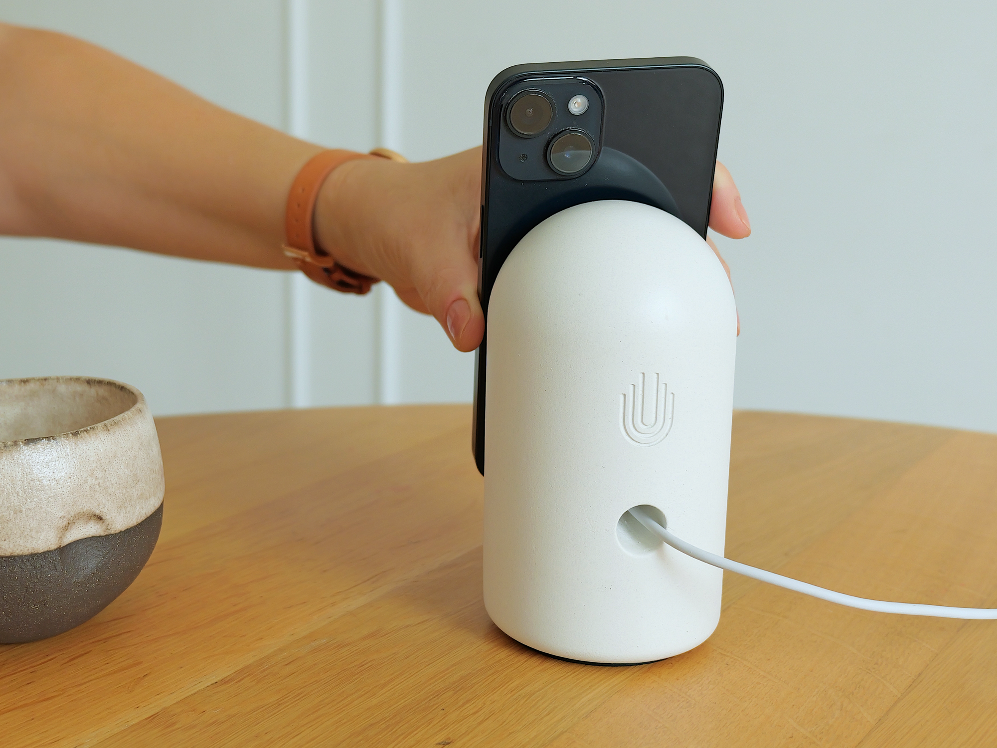 Heritage Concrete Stand for MagSafe Wireless Charger-UnityCave.com