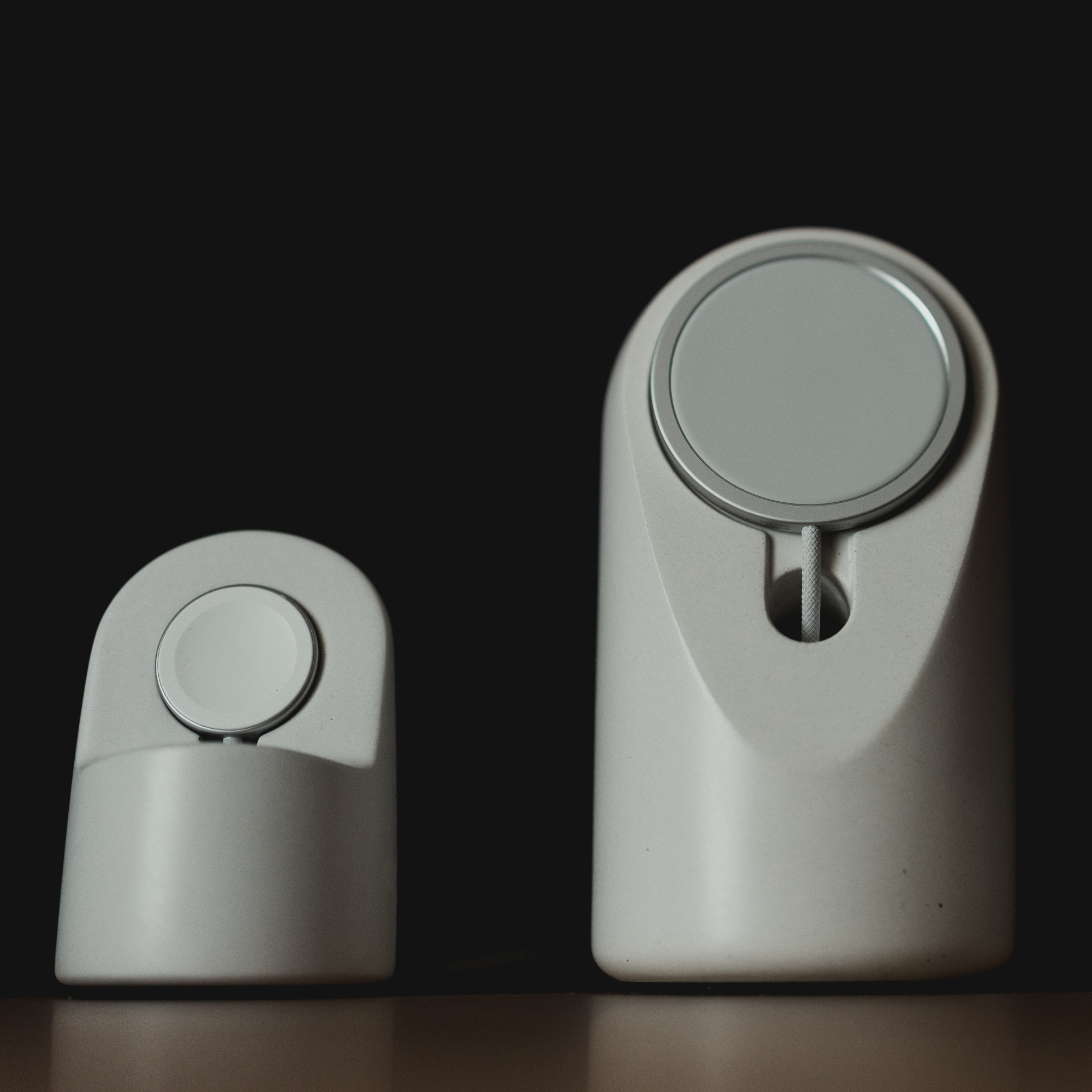 Origin Concrete Stand For Apple Watch Wireless Charger-UnityCave.com