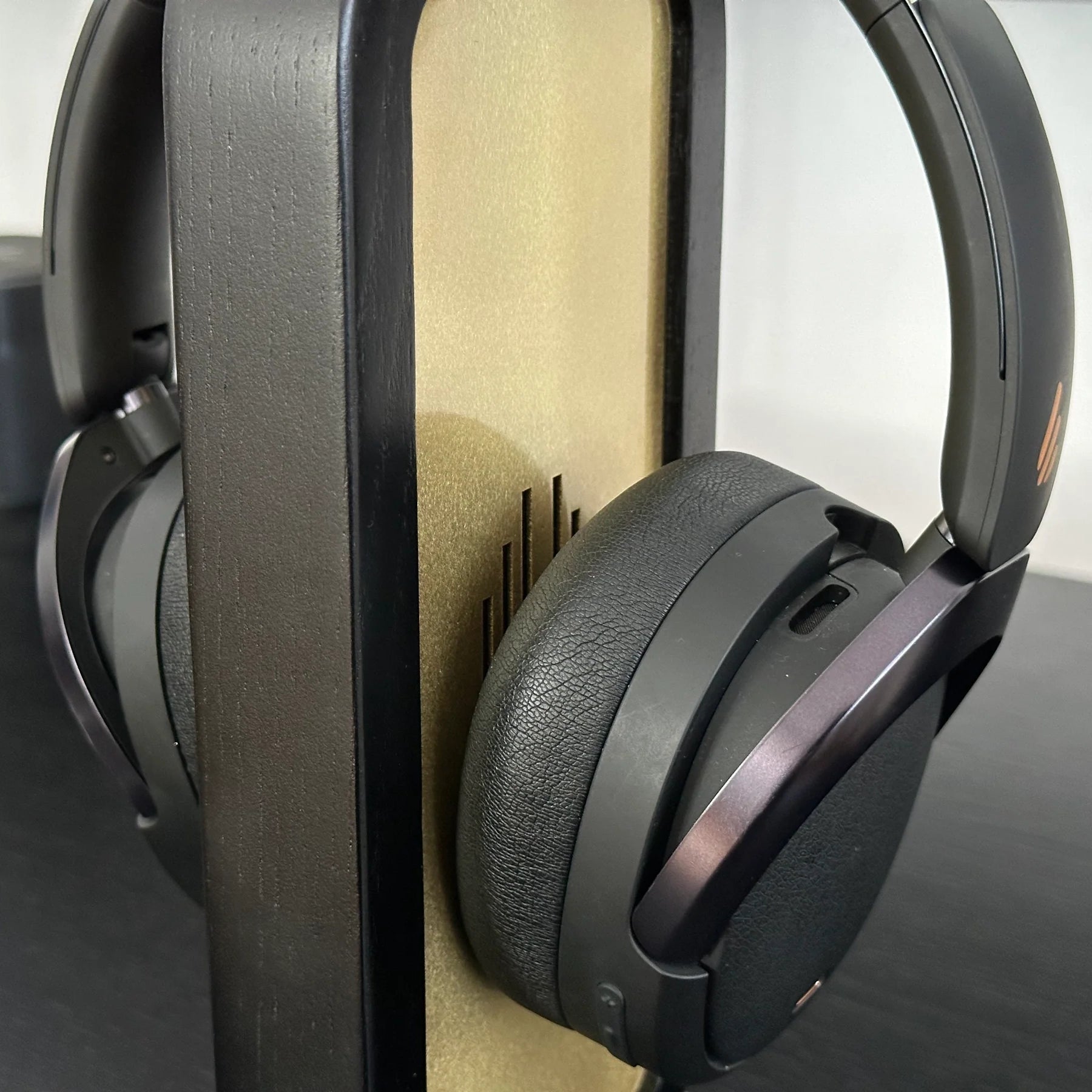 Headphone Stand - Solid Wood With Metal Insert